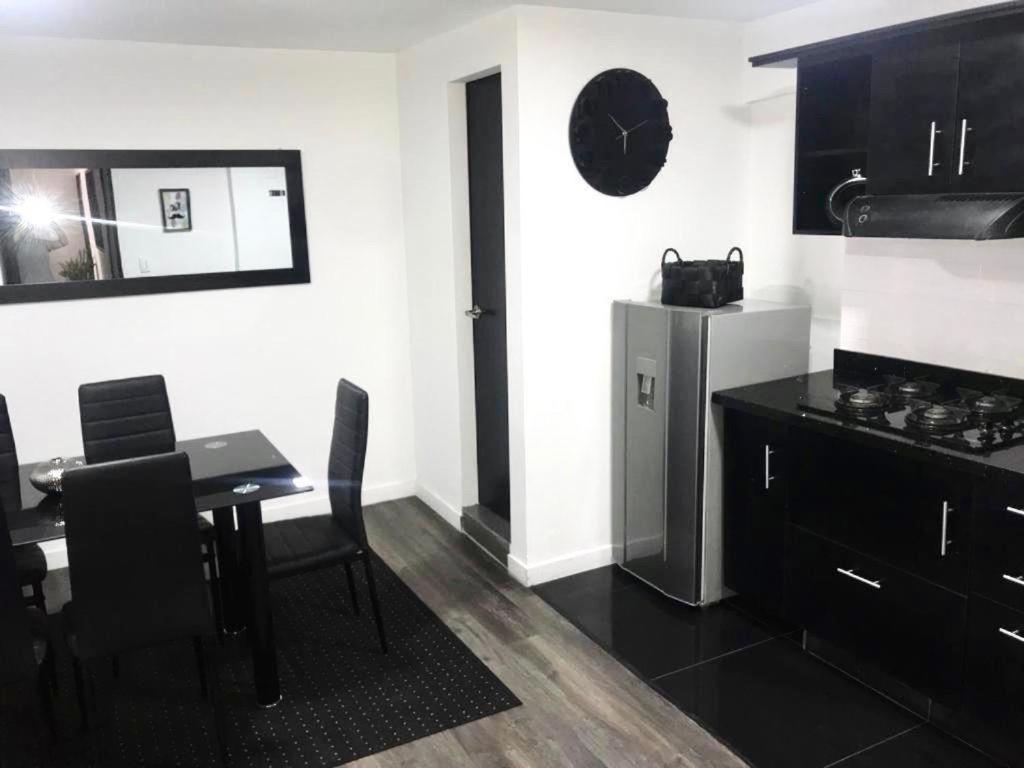 Estadio Apartamentos เมเดยิน ภายนอก รูปภาพ
